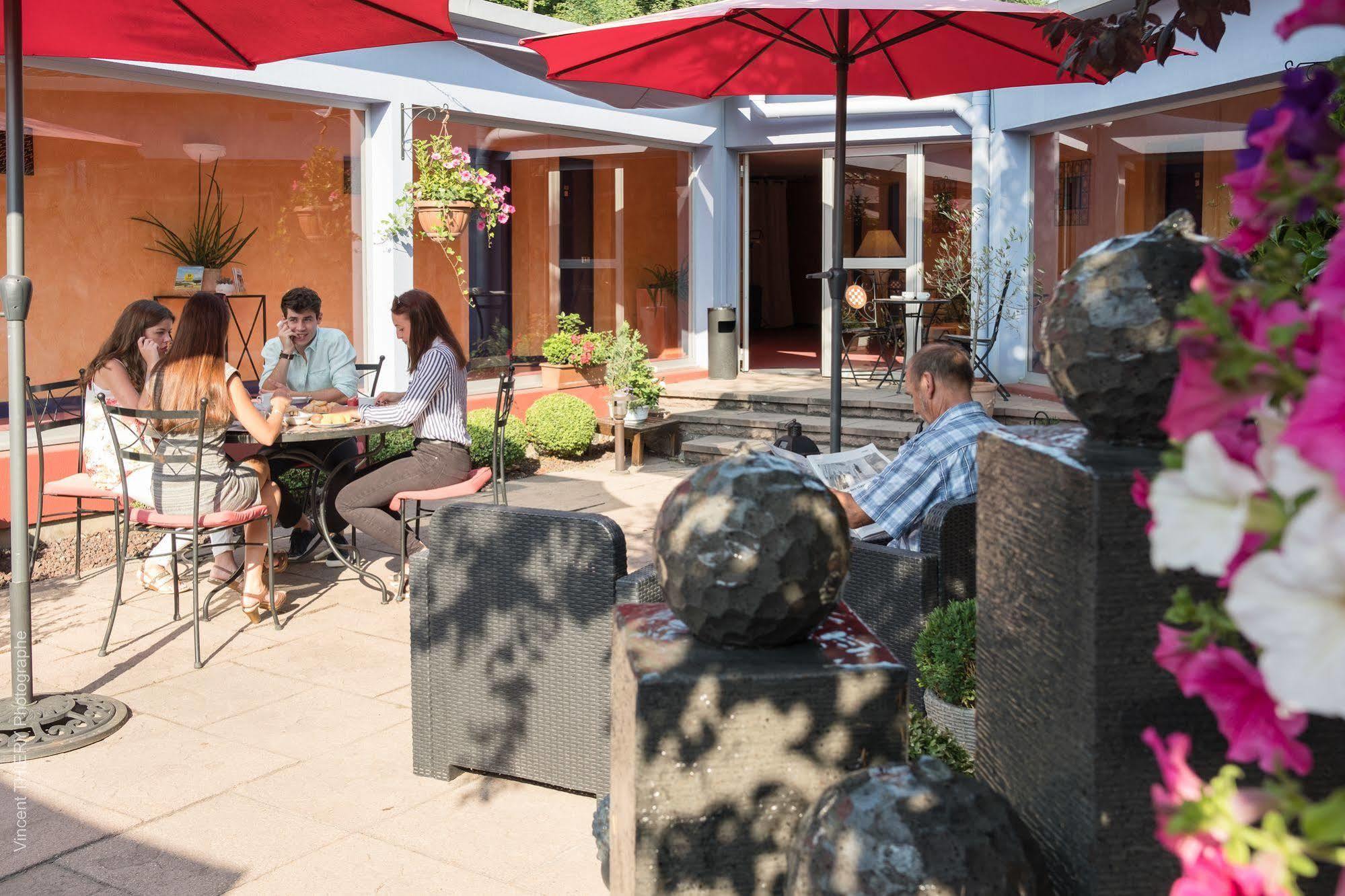 Logis Hotel Atrium Epinal Golbey Chavelot Екстер'єр фото