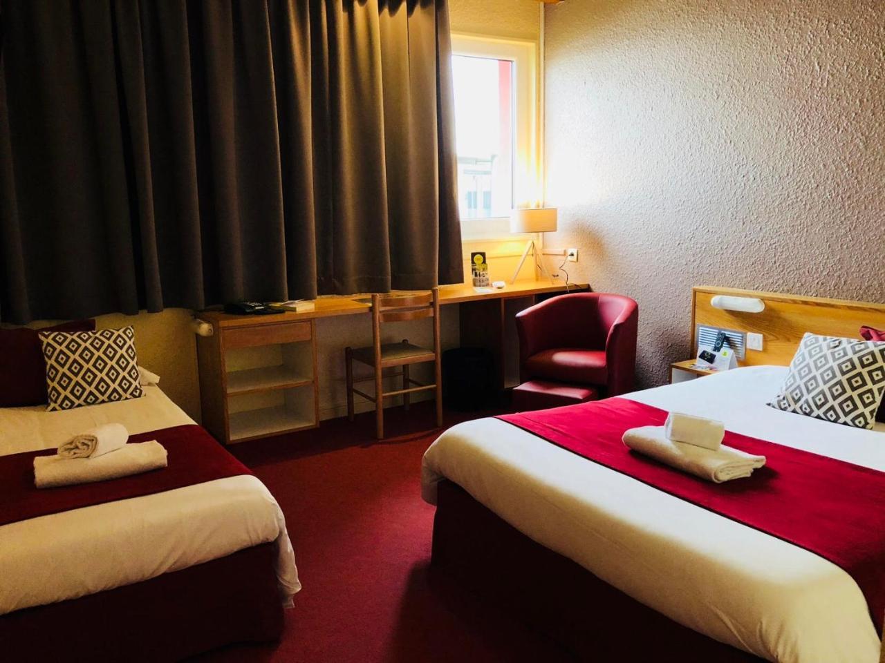 Logis Hotel Atrium Epinal Golbey Chavelot Екстер'єр фото
